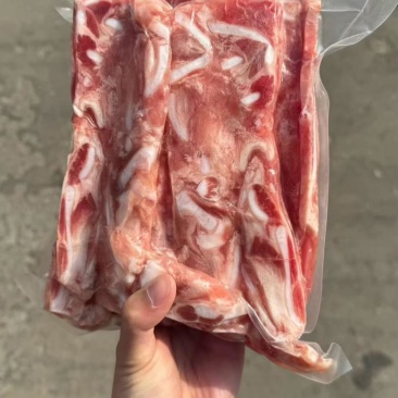 电商爆品:软骨丝。猪脆骨。生产，定制，包装，代发。一条龙服务