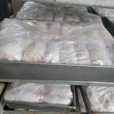 农副产品：猪头、猪蹄、猪尾、护心肉、心肝肺、舌尖等
