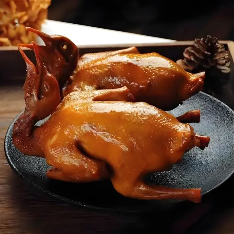 卤鹅，盐焗鸡，酱板鸭，酱板鹅，卤鸽，盐焗鸽，腊肠，腊肉