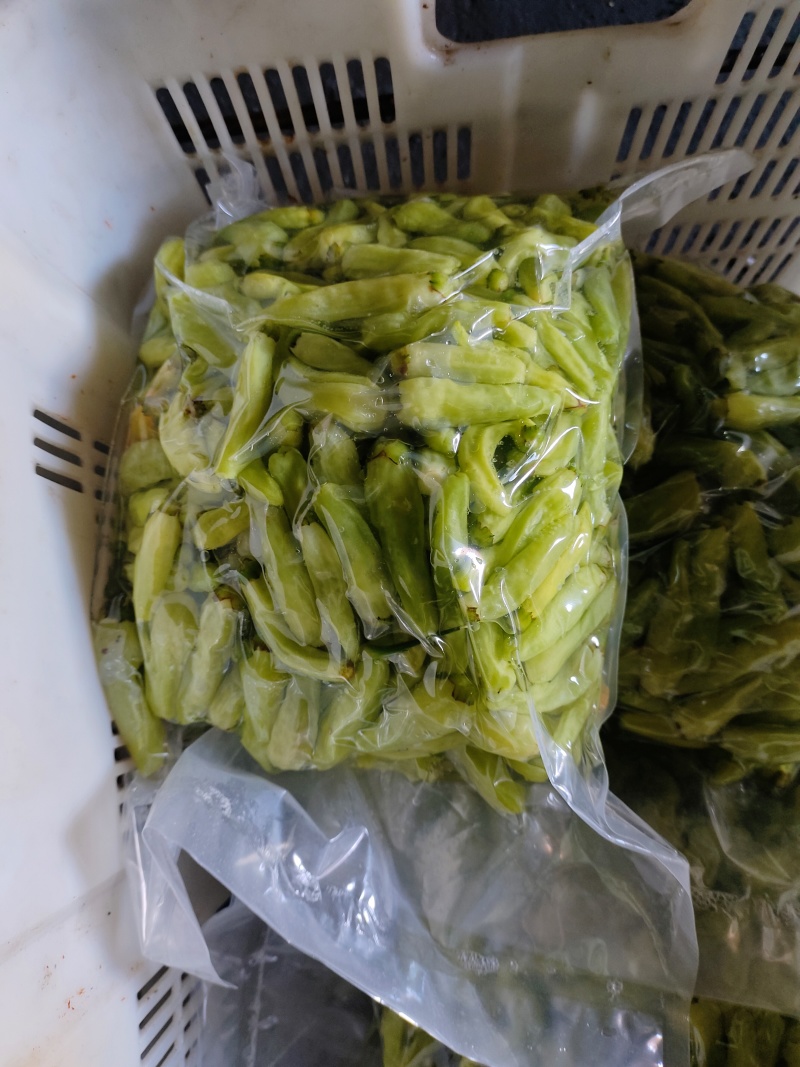 【餐饮批发】云南农家泡小米辣泡椒野山椒泡椒凤爪散称不加水，好