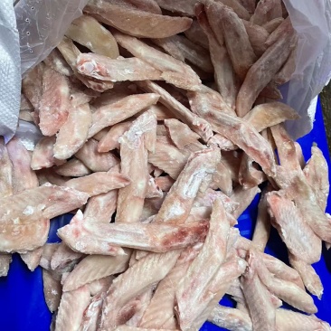 袋装鸭翅尖厂家直销价格便宜质量保证