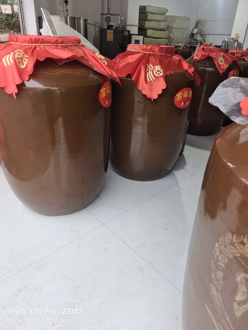 玉米酒降酱香喝了头不疼好入口回味好个人酿制