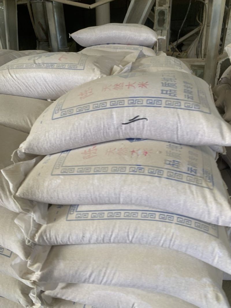 色选米二选三选米发全国广东广西海南喂鸡米鸭鹅饲料养殖基地