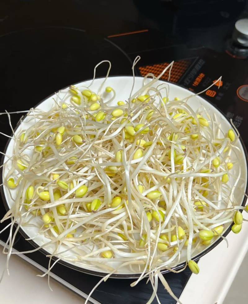 豆芽，黄豆芽