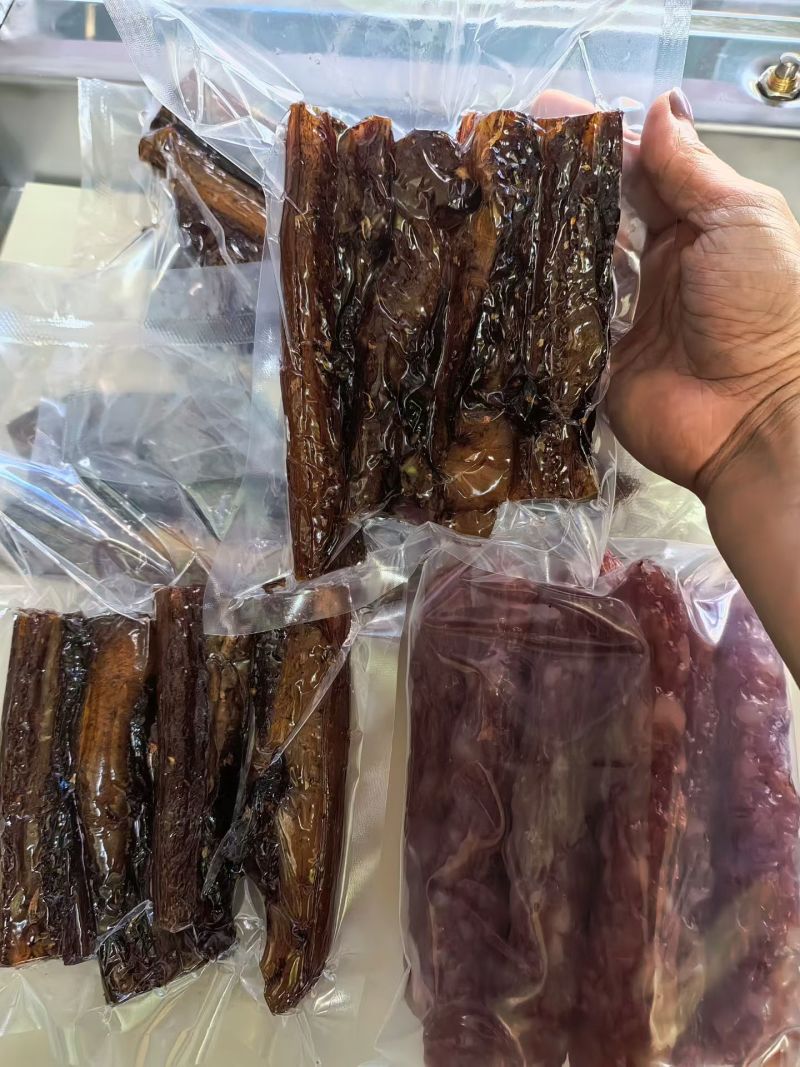 ***太阳晾晒腊肉