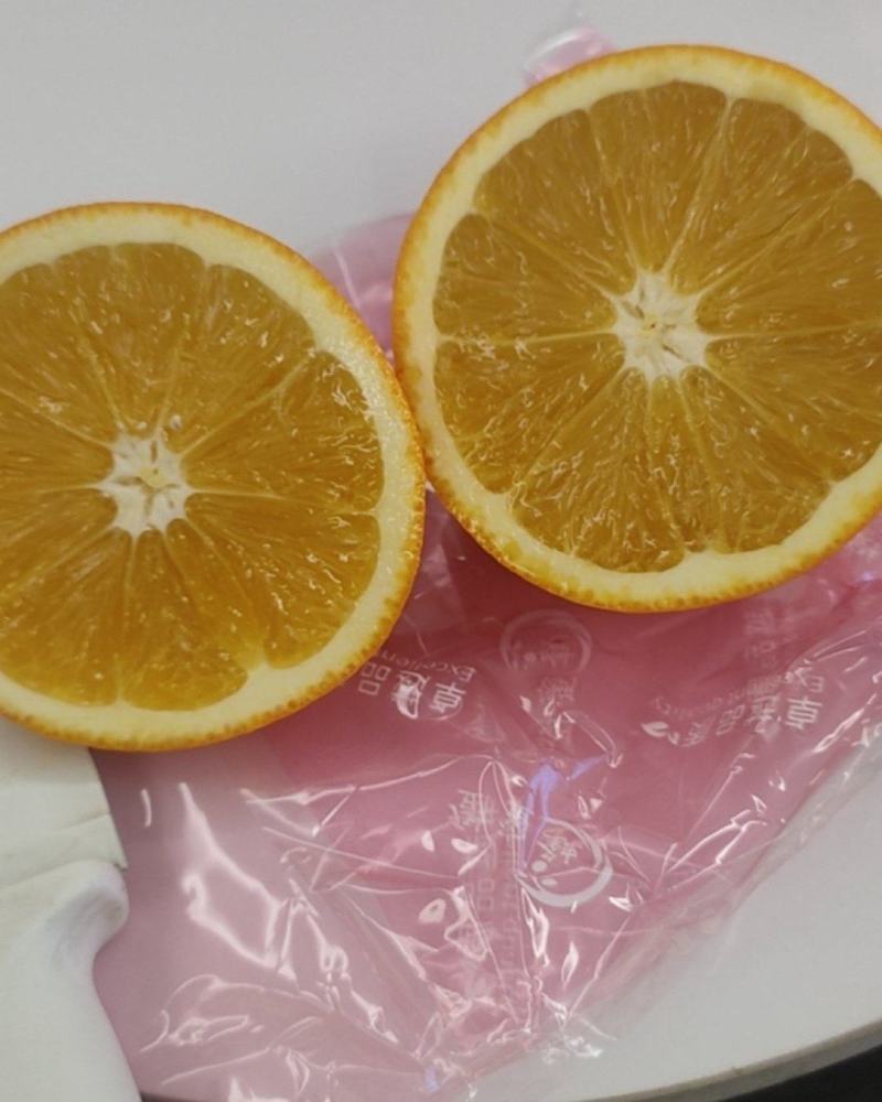 江西赣南蜂蜜橙子纯甜一点酸味都没有，水分足