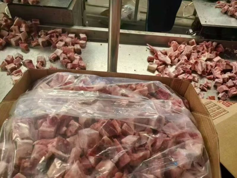 电商**:排骨块。胫骨块。排骨粒。多肉。可定制，包装，一件代