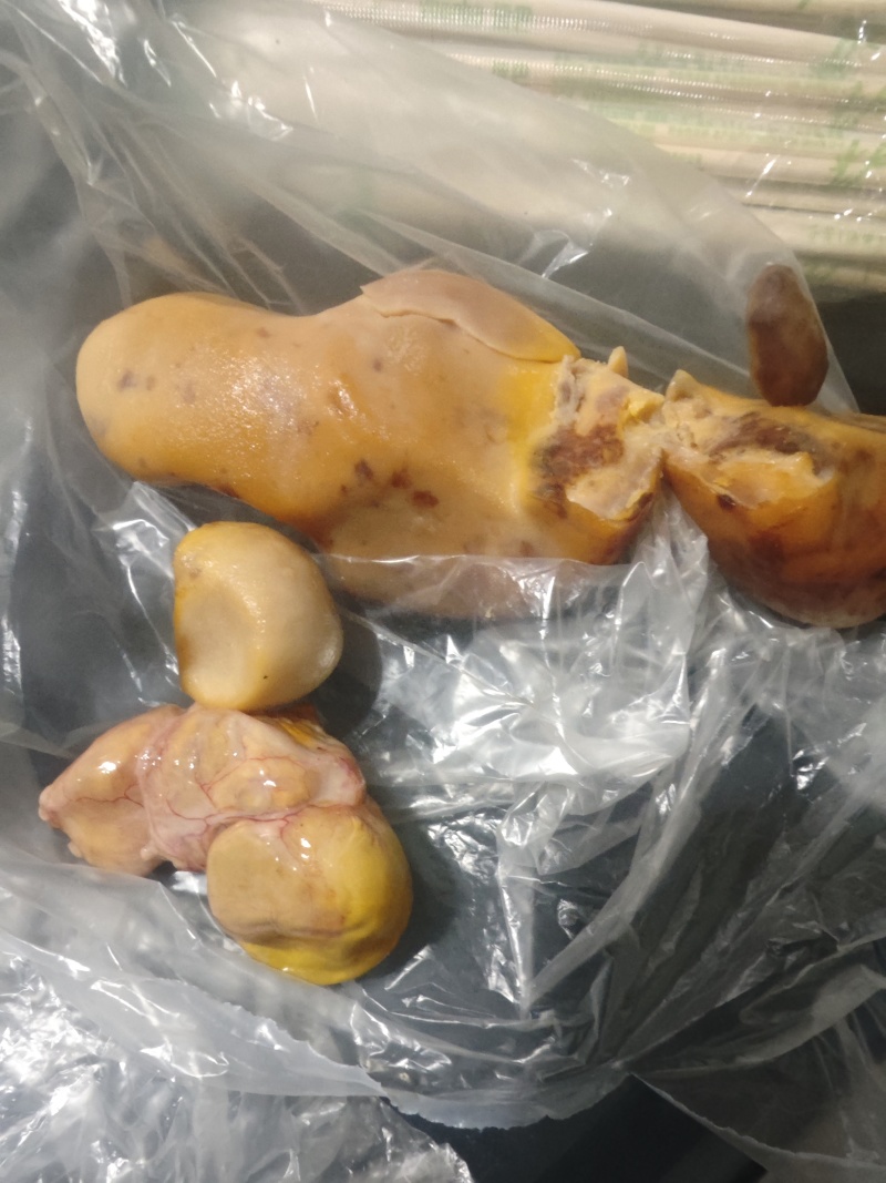 自家老母鸡杀出来的鸡宝