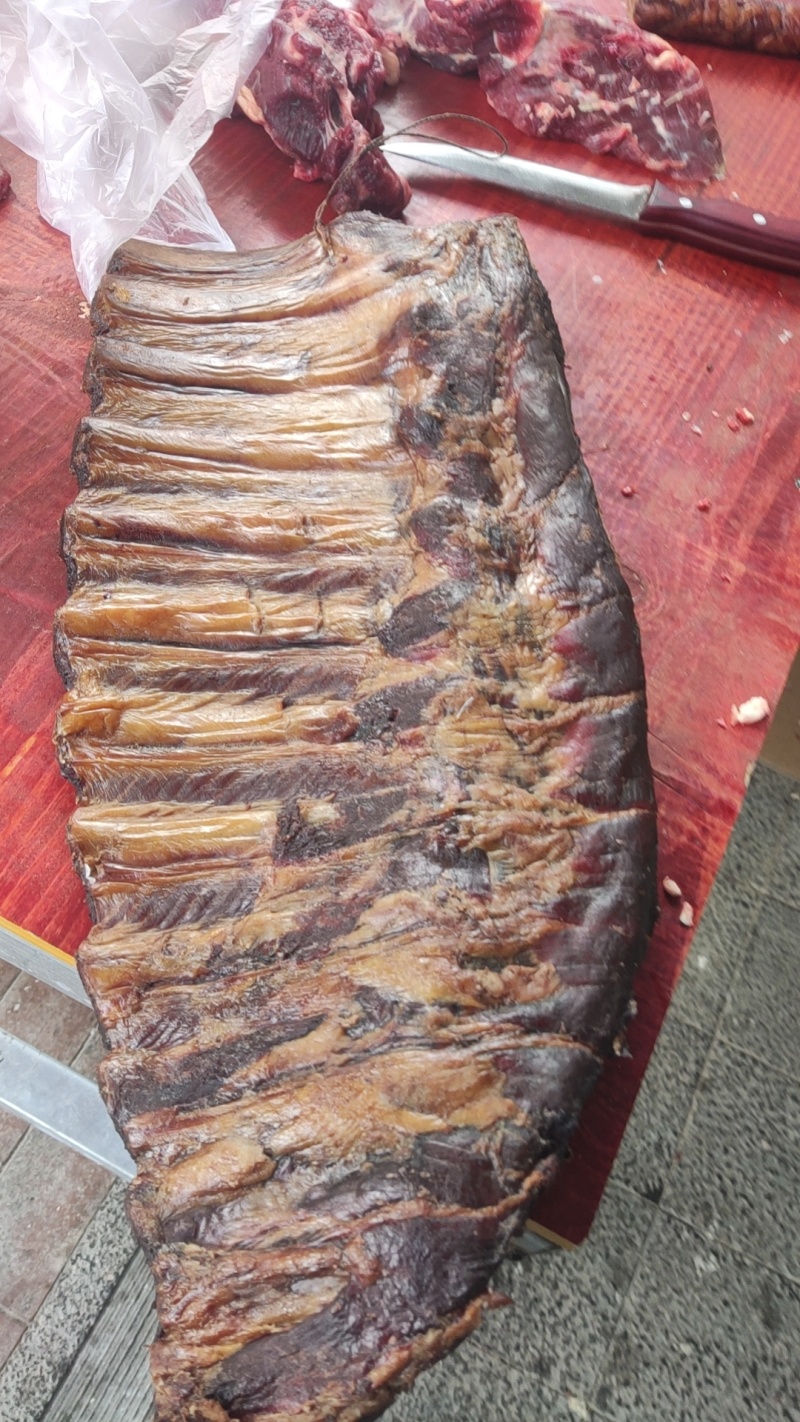 腊肉香肠排骨