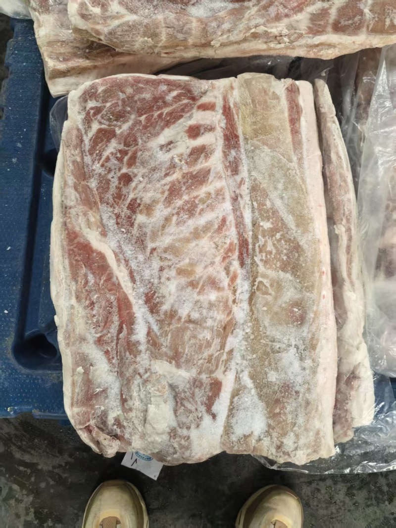 带皮大五花腊肉厂福利包运费