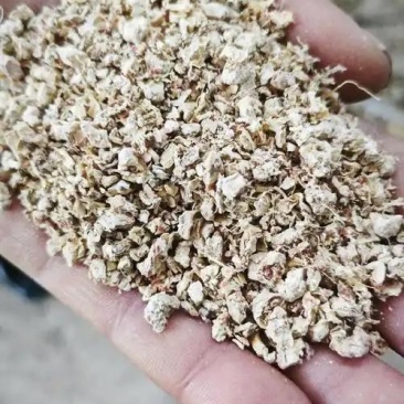 玉米芯颗粒、玉米芯粉末饲料