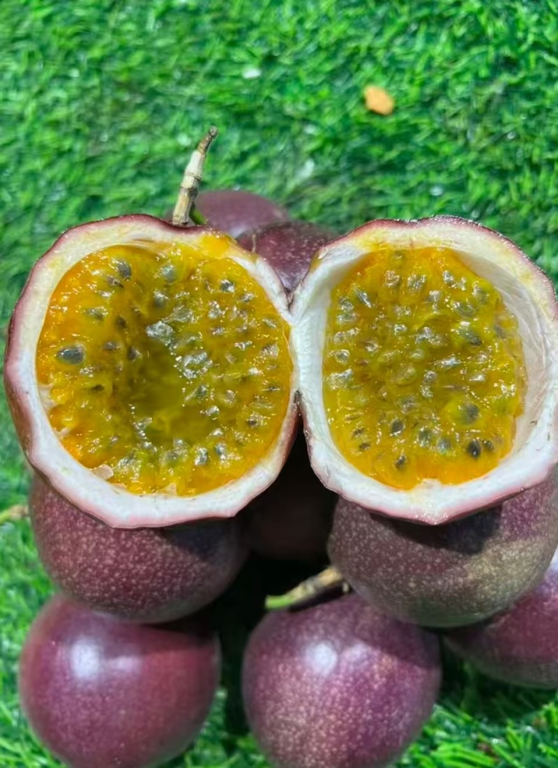 蜜桃百香果批发