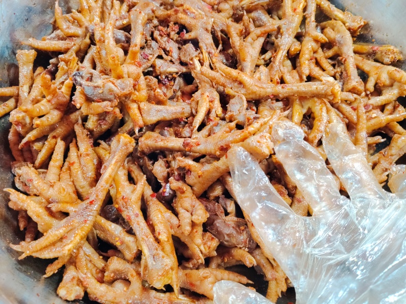 甘肃静宁烧鸡，麻辣鸡爪，五香鸡爪