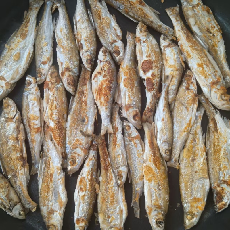 河鱼柴火煎鱼干炸鱼仔