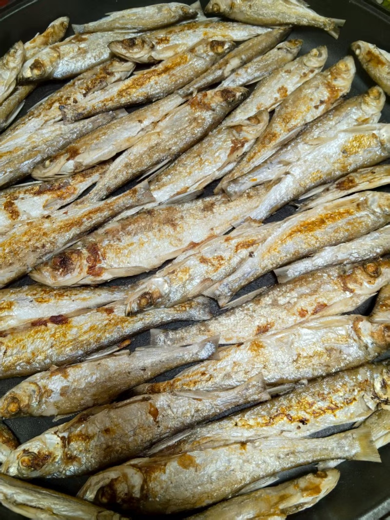 河鱼柴火煎鱼干炸鱼仔