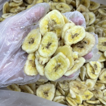 菲律宾进口香蕉干清甜脆口香蕉片酥脆爽口10斤装箱装