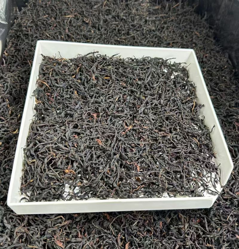 云南野生百年古树红茶