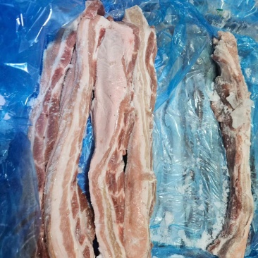带皮五花肉条新货20吨
