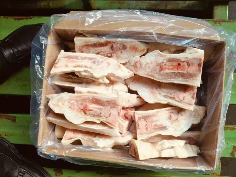 猪蹄块排骨粒排骨块肋排块劈半猪蹄电商。餐饮。食堂一件代发