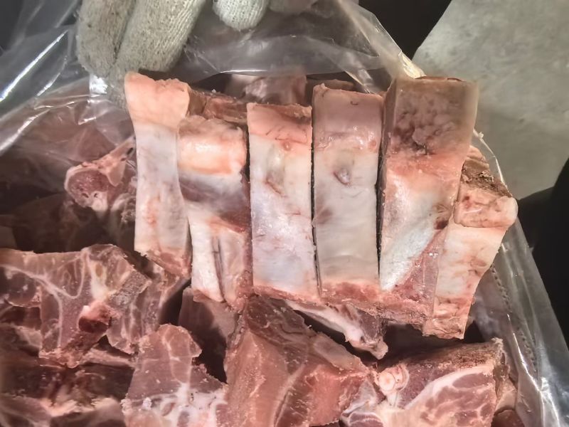 猪蹄块排骨粒排骨块肋排块劈半猪蹄电商。餐饮。食堂一件代发