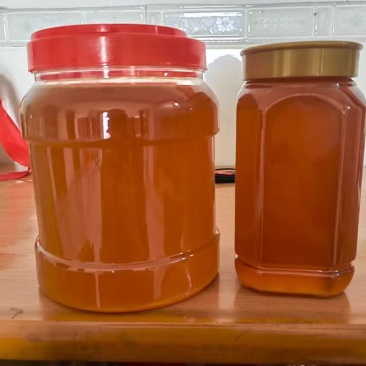 一年收割一次的土蜂蜜