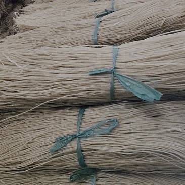 纯红薯粉条，一捆大概5斤左右