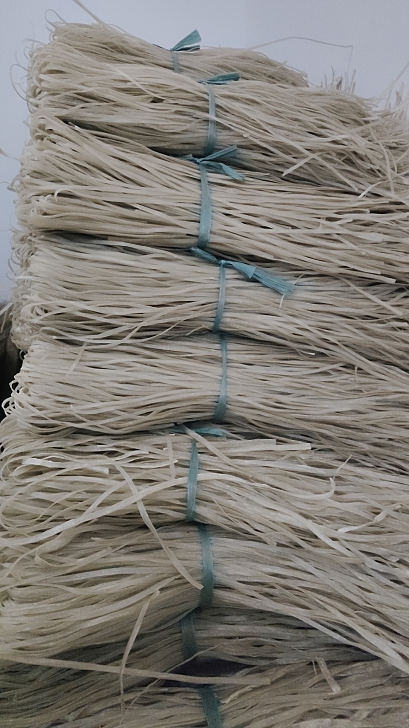 纯红薯粉条，一捆大概5斤左右