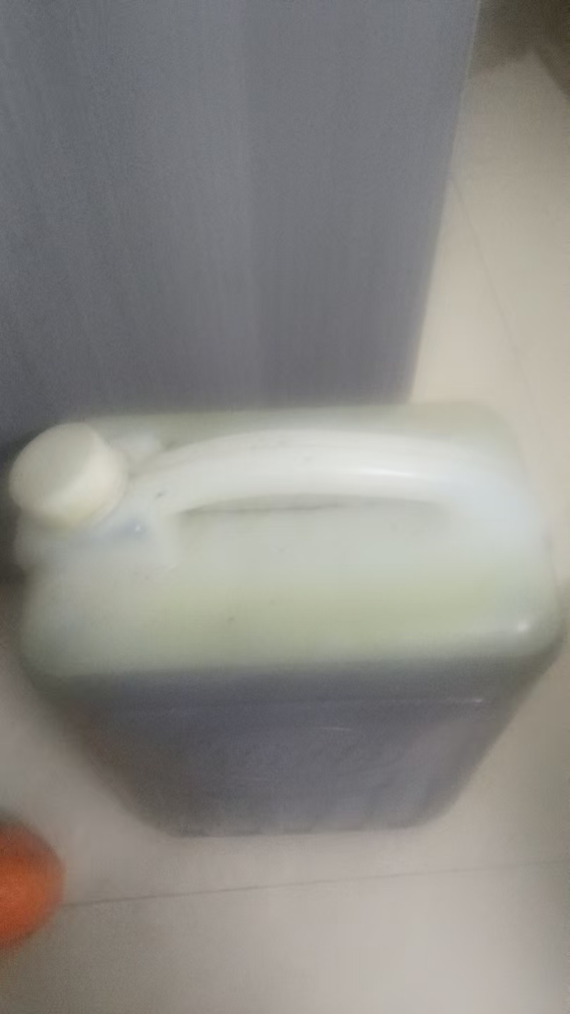 纯野生茶油纯，老家是湖南省张家界的，家里老人搞的