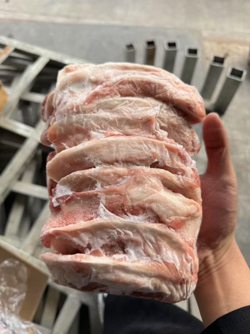 鲜品分割纯干月牙骨，新鲜肉少