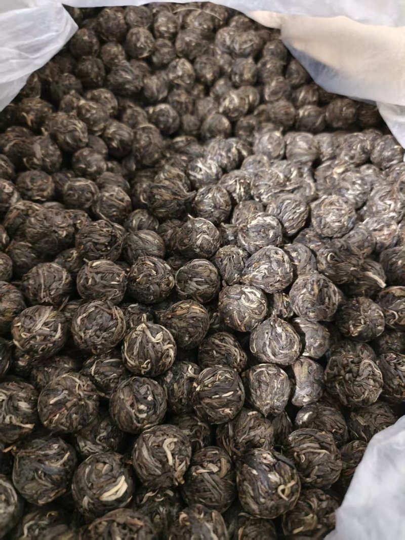 昔归普洱茶古树春茶夏茶产地直发散茶龙珠压饼