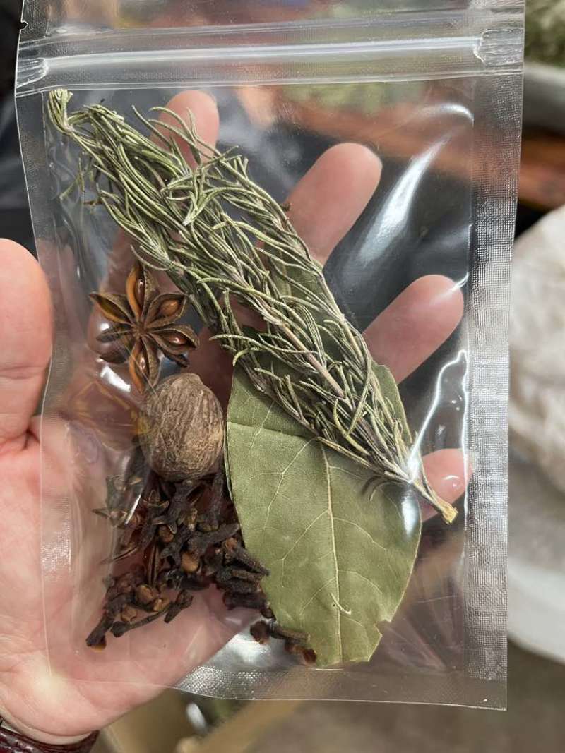 国产迷迭香干货批发煮红酒迷迭香小包装定制量大价优精油提取