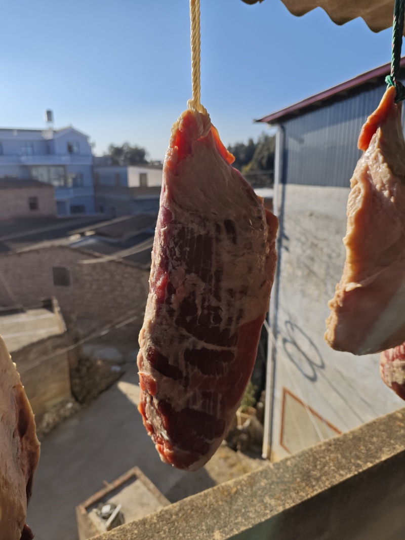 云南土特产毛驴干巴，全国**腌制毛驴干巴的非遗传承人