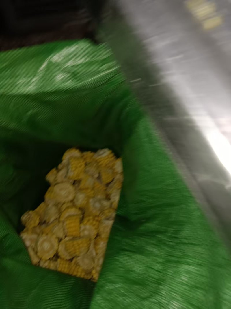 玉米棒边角料
