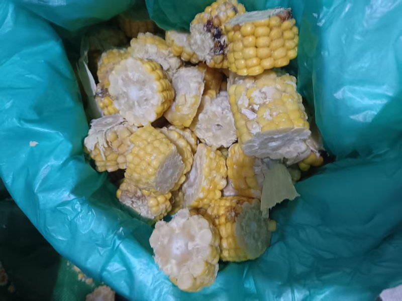 玉米棒边角料