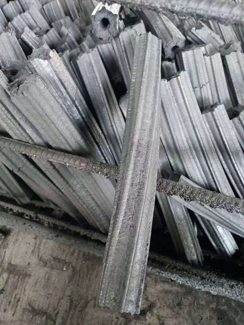 木糠机制炭
