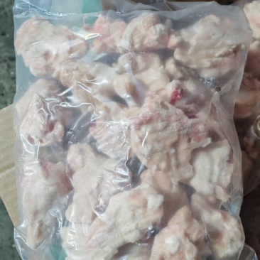 露骨翅根，一公斤一包，一箱10包