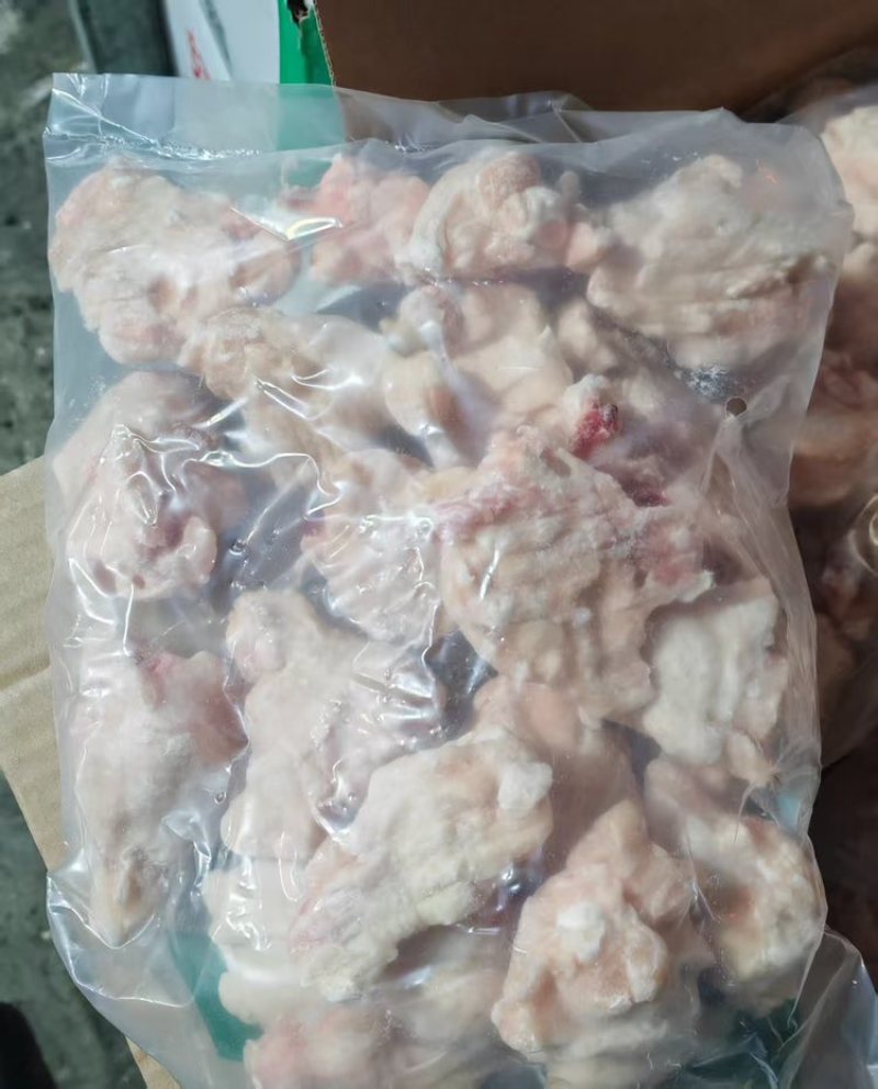 露骨翅根，一公斤一包，一箱10包