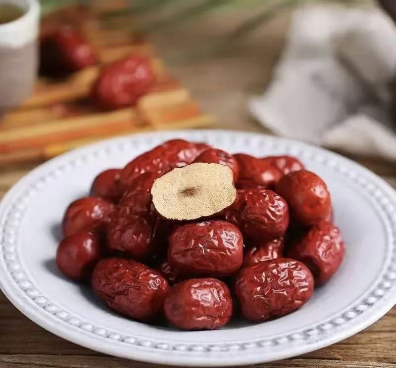 今年新枣新疆特级若羌灰枣免洗红枣零食特产实惠干果零食新疆灰枣