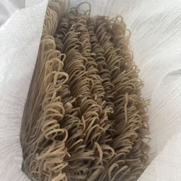 自己家种，自己家做的纯红薯粉条