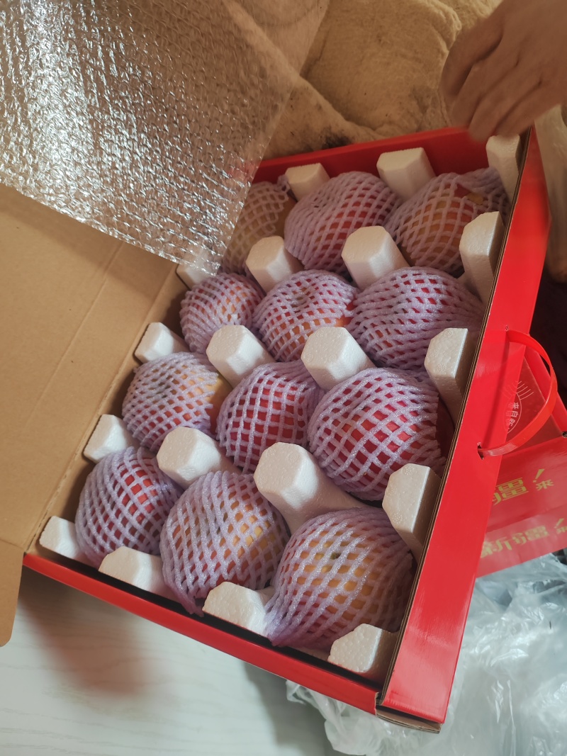阿克苏红富士冰糖心苹果