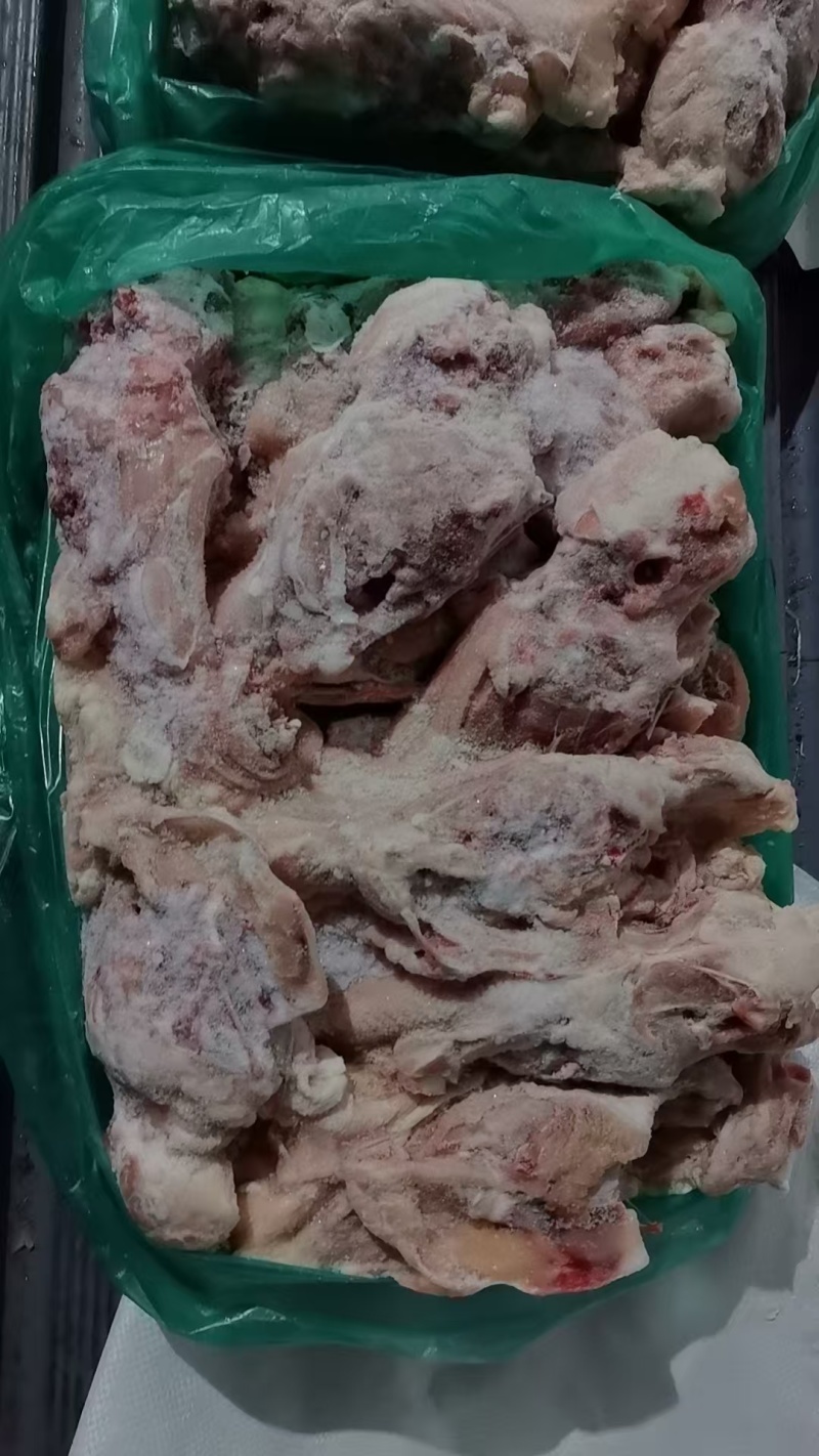 带脖肉鸡架，头脖老鸡架子