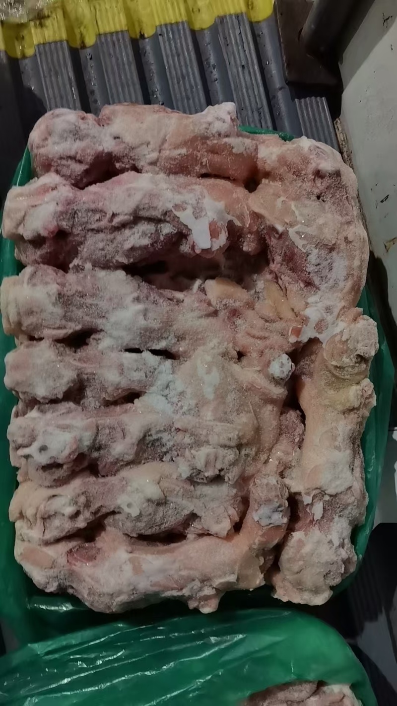 带脖肉鸡架，头脖老鸡架子