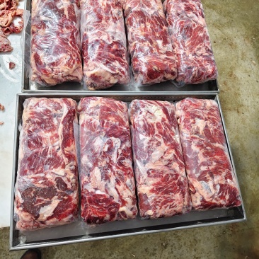 纯干牛碎肉现货需要的老板联系我***********