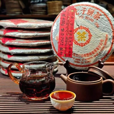 2005年中茶7572橙印老熟茶饼，干仓，不接受电商合作。