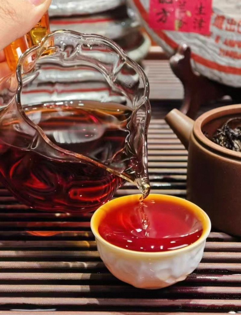 2005年中茶7572橙印老熟茶饼，干仓，不接受电商合作。