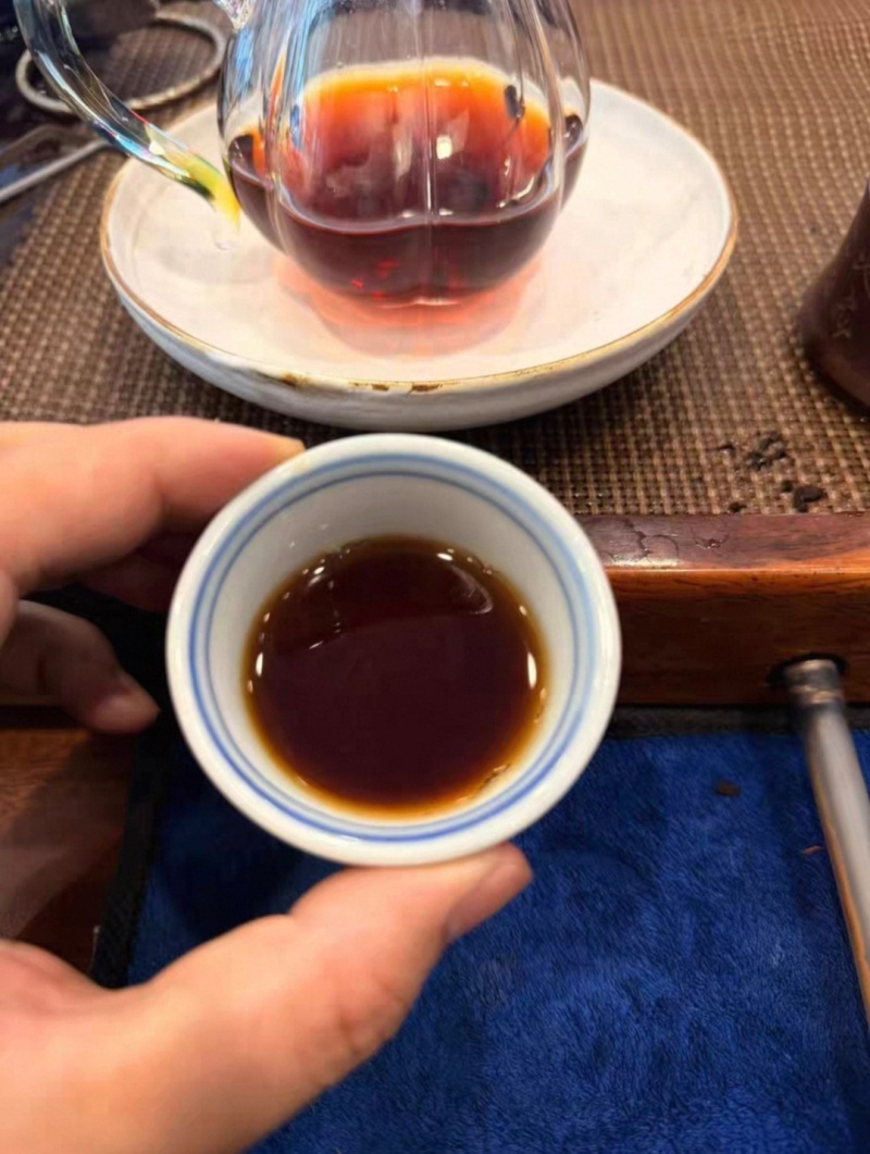 龙马同庆号老生茶，200克一筐，50年代产物，电商勿扰。