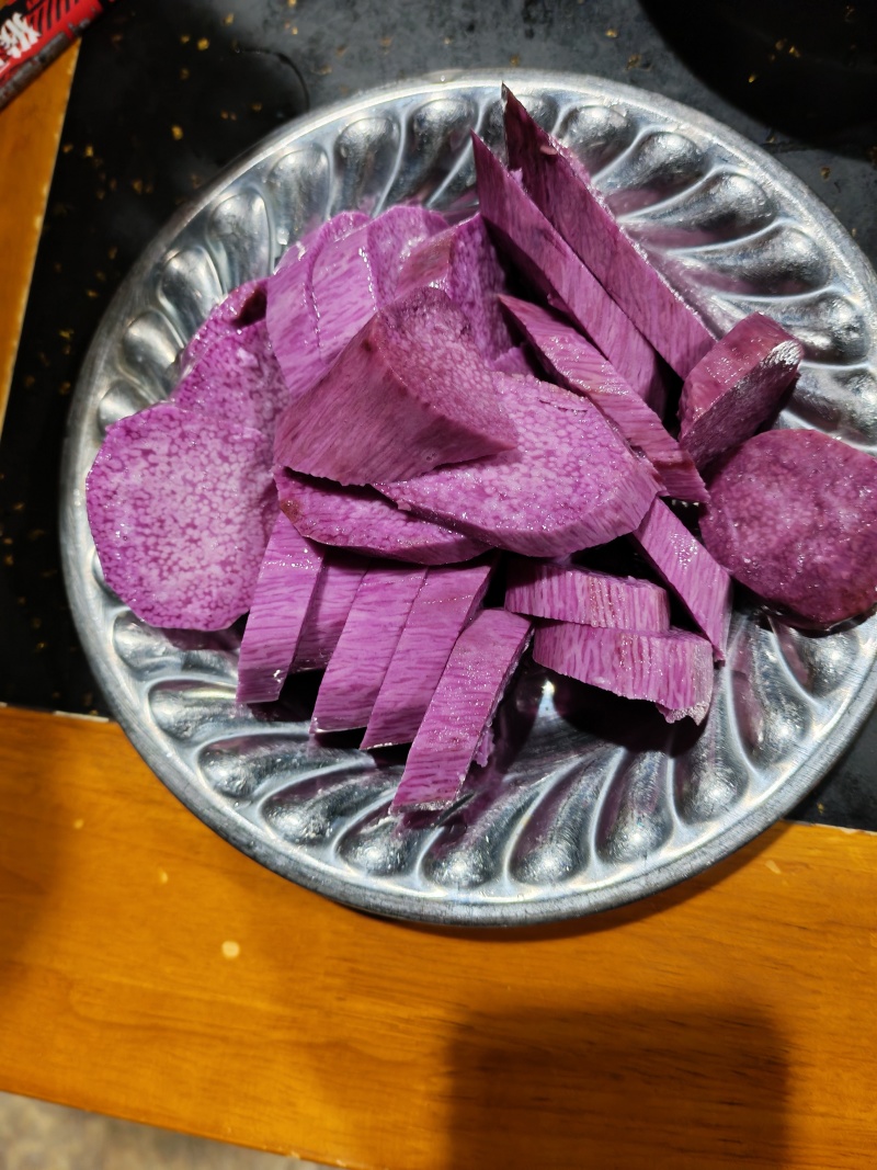 大叶紫玉淮山药，花青素高，营养丰富