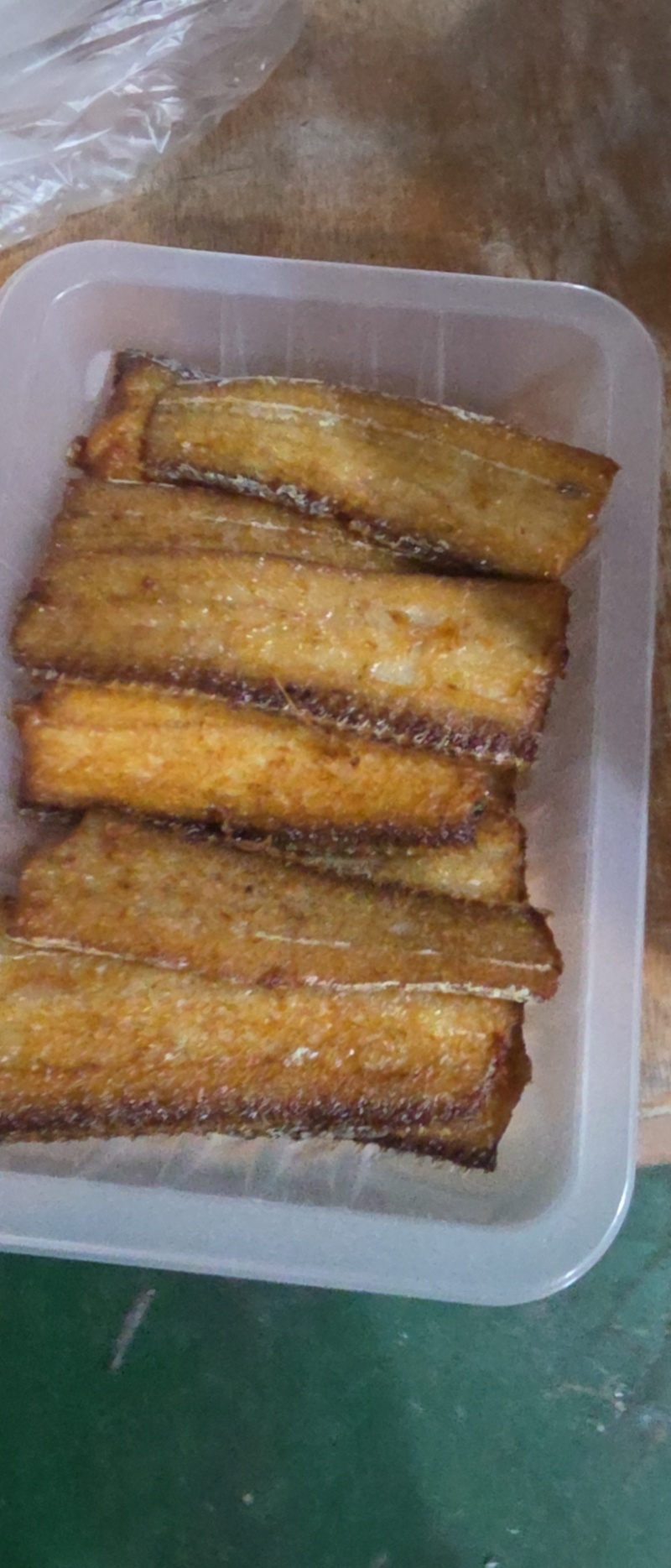 油炸带鱼，舟山本土原料加工，咸香口味，糖醋口味等等
