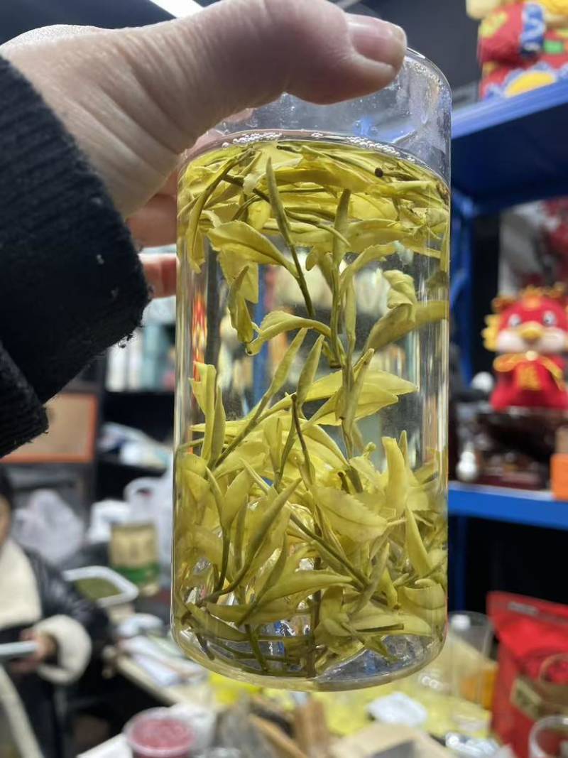 白茶金香玉