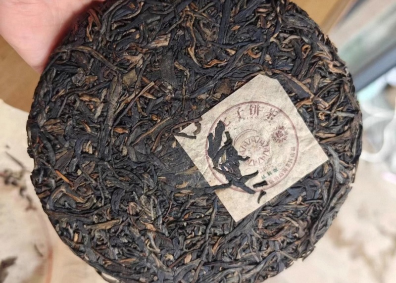 2009年六星孔雀，国字饼，茶王青饼，喜欢就直接问线下发。